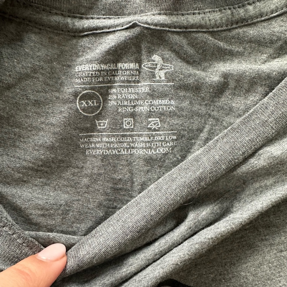 *NWT* Everyday California Simply Brutus Tee - Picture 4 of 5
